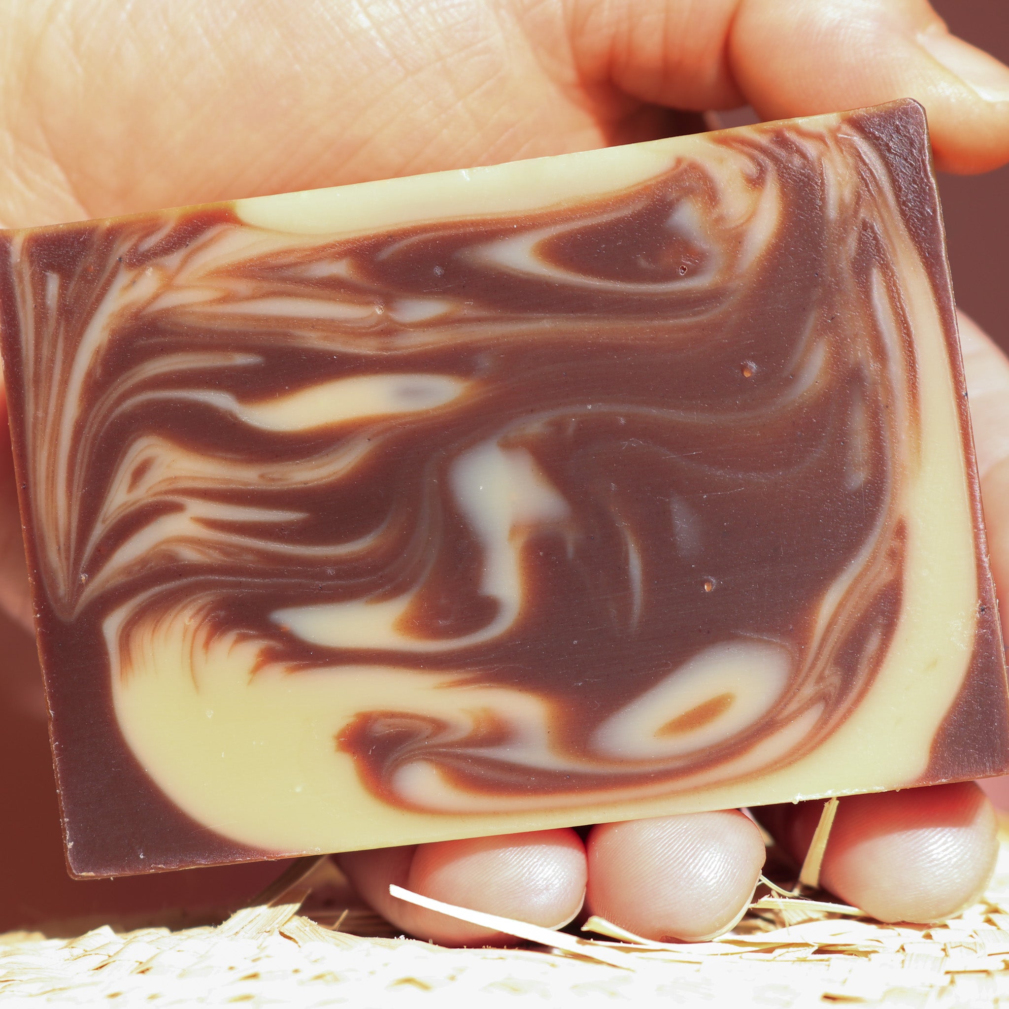 Chocolate Criollo – Chocolate cálido, rico y envolvente